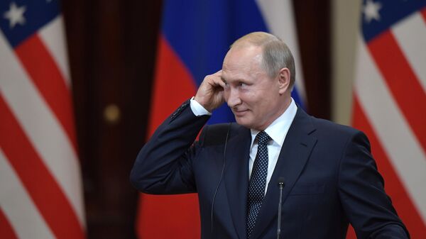 Путину доверяют 60 процентов россиян, показал опрос