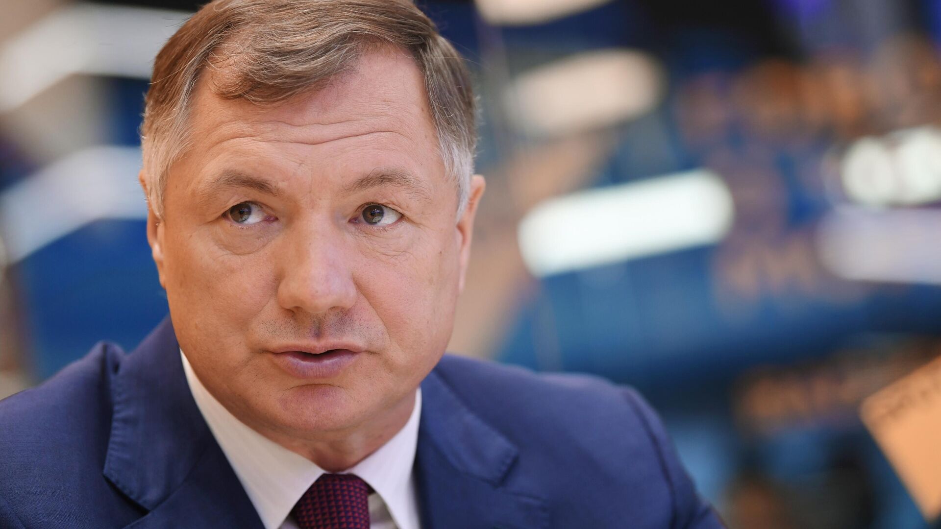 Заместитель председателя правительства РФ Марат Хуснуллин у стенда МИА Россия сегодня на Петербургском международном экономическом форуме - 2021 Заместитель председателя правительства РФ Марат Хуснуллин у стенда МИА Россия сегодня на Петербургском международном экономическом форуме - 2021 - РИА Новости, 1920, 07.06.2021