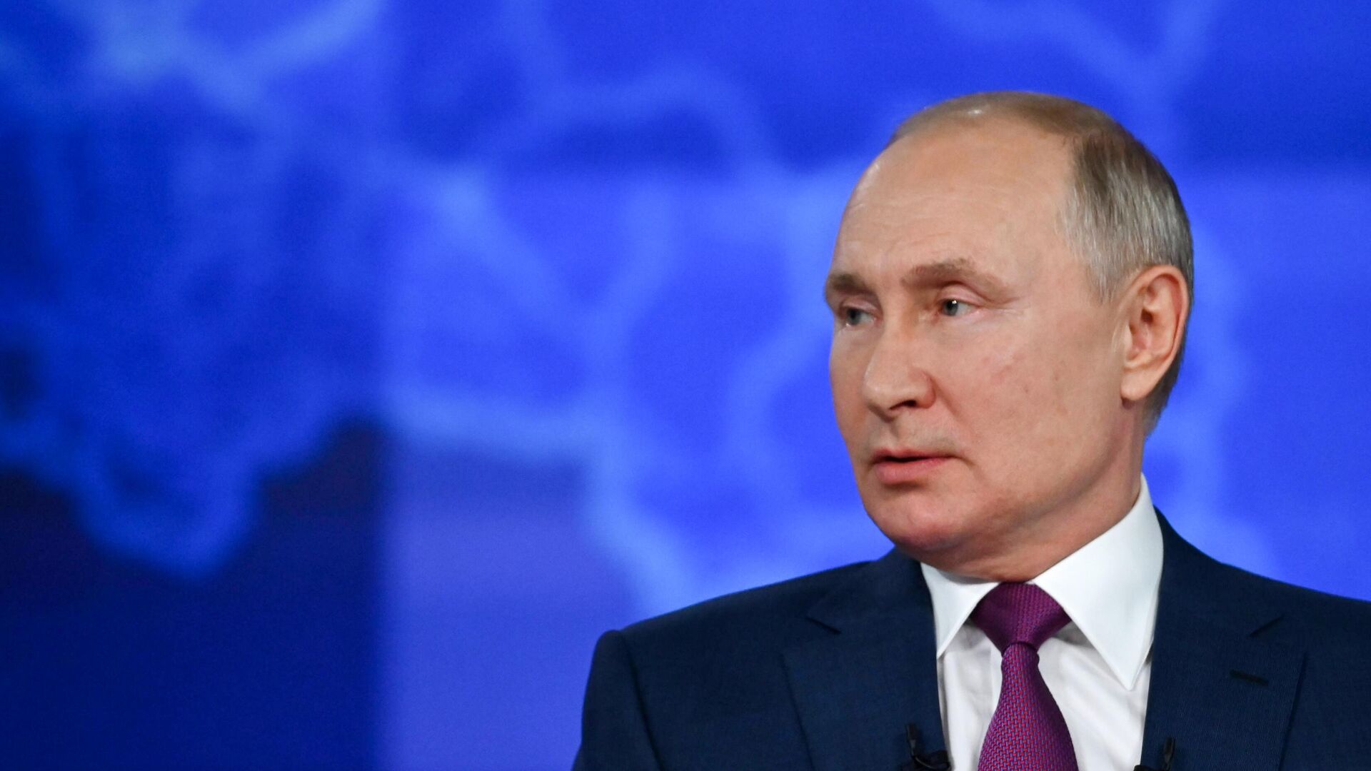 Путин заявил, что поддерживает "Единую Россию" на выборах в Госдуму