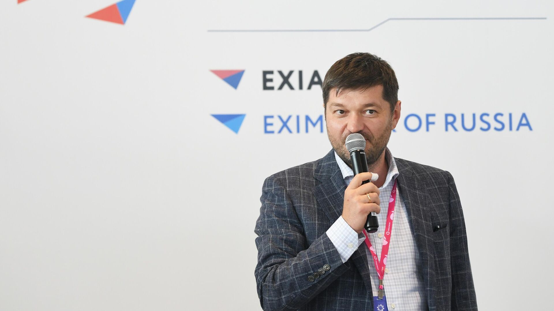 РЭЦ разобрал кейсы расширения экспорта на выставке "Иннопром"