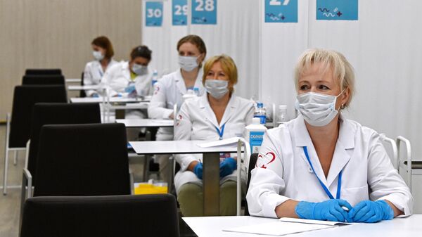 В московских домах престарелых началась повторная вакцинация от COVID-19