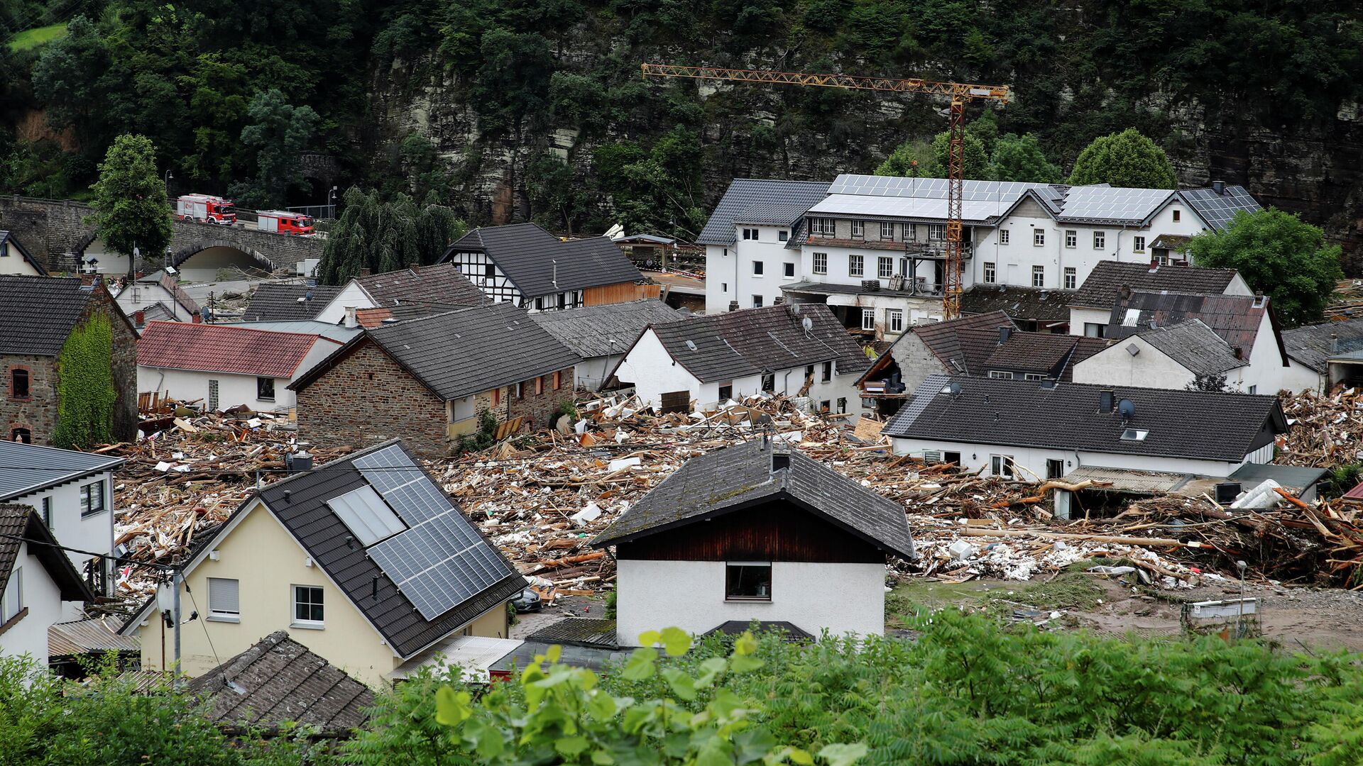 Разрушенные здания на пострадавшей от наводнения территории после проливных дождей в Шульде, Германия - РИА Новости, 1920, 22.07.2021