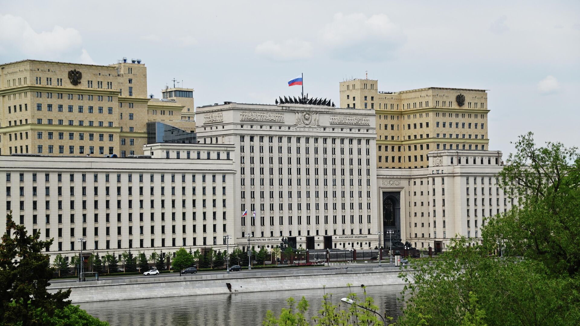 В офисе Зеленского испугались роста военной угрозы от России и Белоруссии