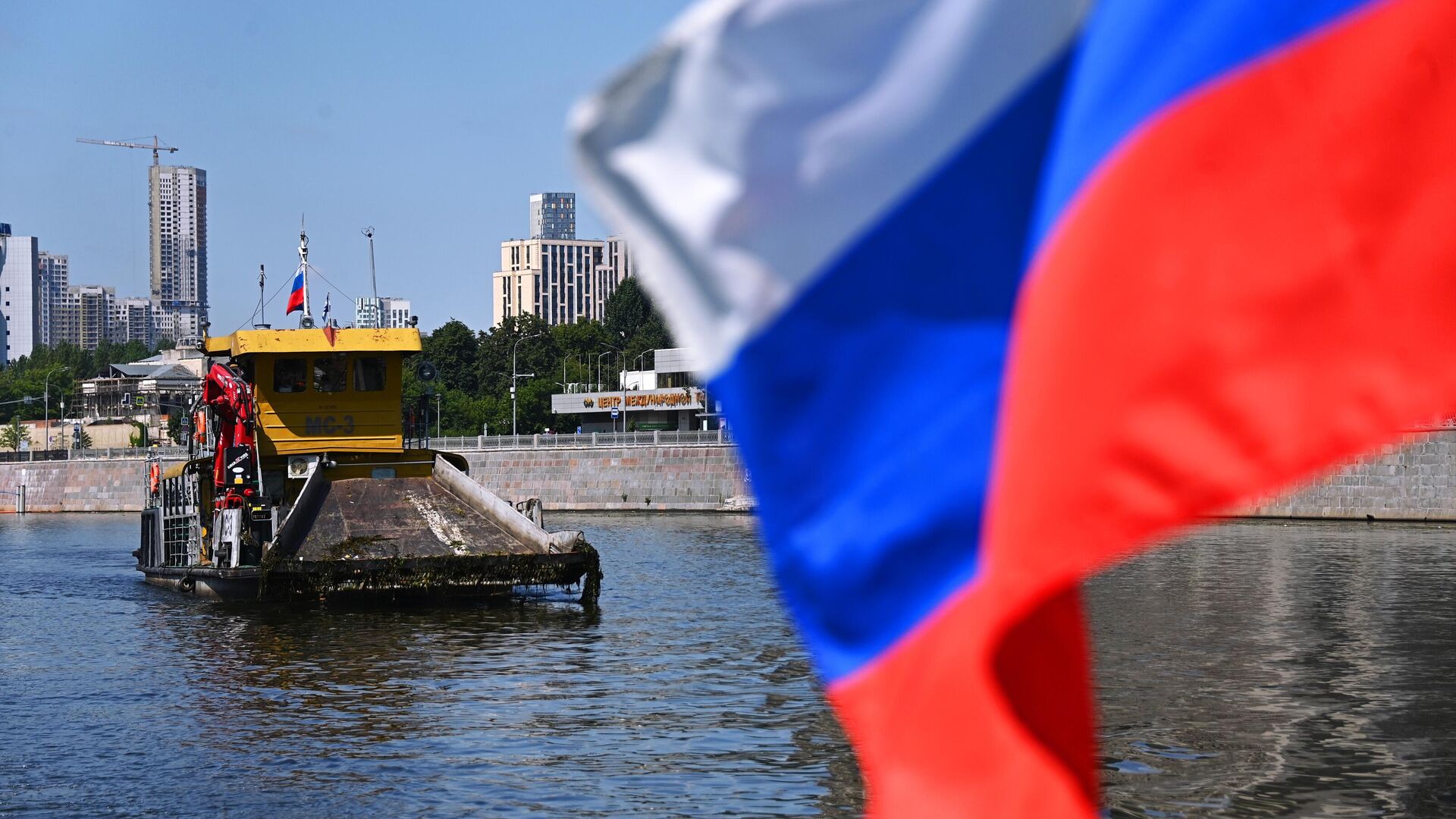 Около 150. Водные акватории Москвы.