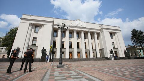 Здание Верховной рады Украины в Киеве Здание Верховной рады Украины в Киеве