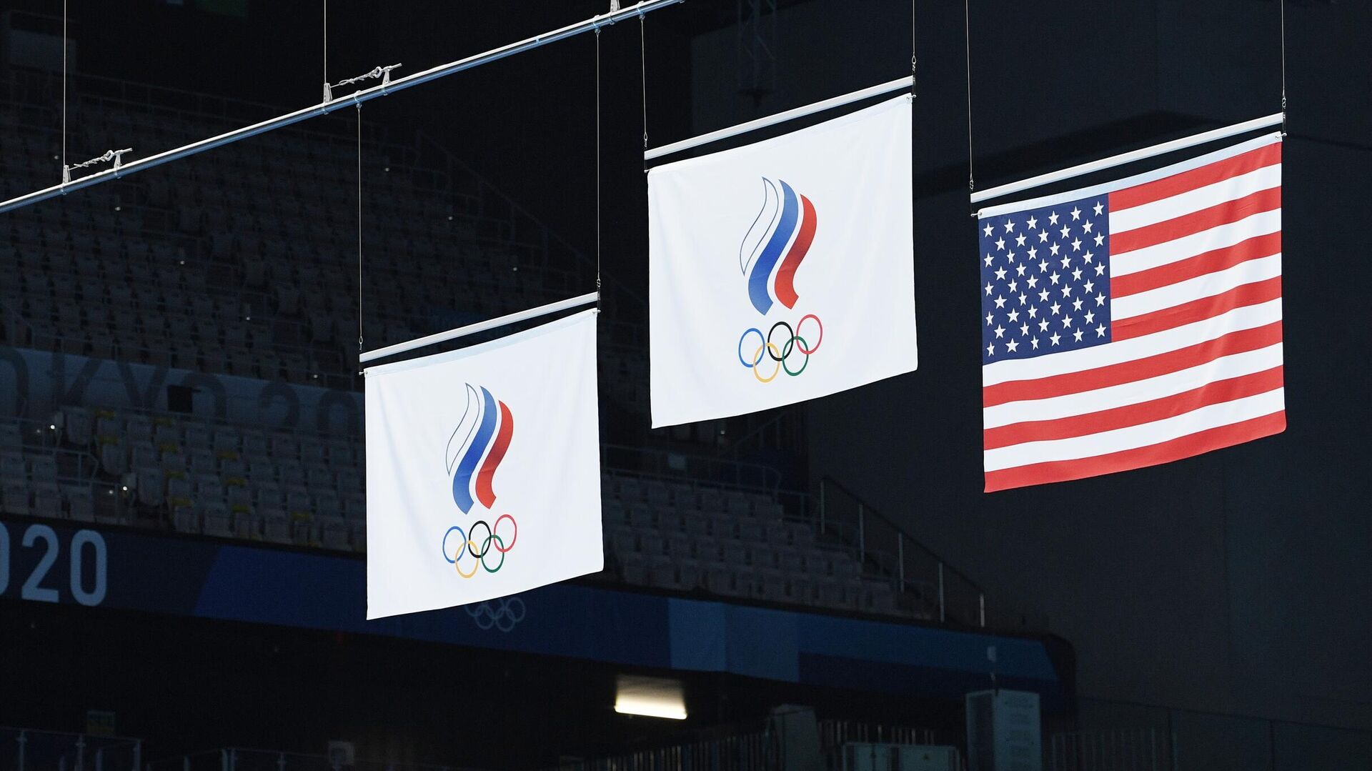 Флаги Олимпийского комитета России (ОКР) и США на Олимпиаде-2020 в Токио Флаги Олимпийского комитета России (ОКР) и США на Олимпиаде-2020 в Токио - РИА Новости, 1920, 30.07.2021