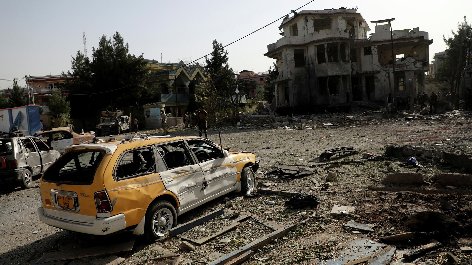 Последствия взрыва заминированного автомобиля в Кабуле - РИА Новости, 1920, 04.08.2021