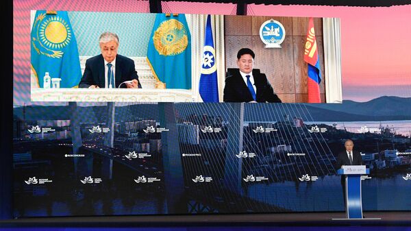 Путин поручил проанализировать создание центра зеленого водорода