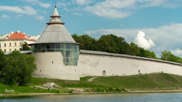 Варлаамовская башня Псковской крепости Варлаамовская башня Псковской крепости