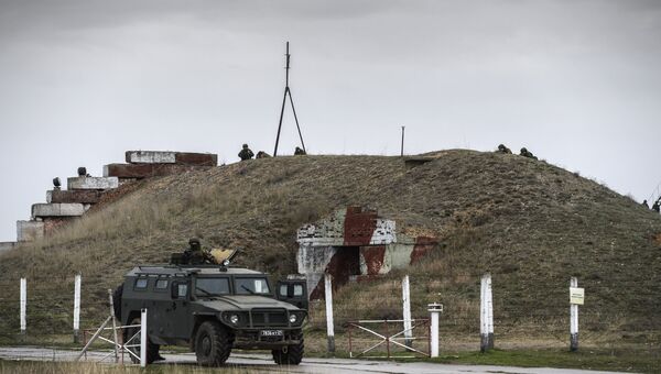 Украинские военнослужащие на территории военного аэродрома Бельбек. Архивное фото Украинские военнослужащие на территории военного аэродрома Бельбек. Архивное фото