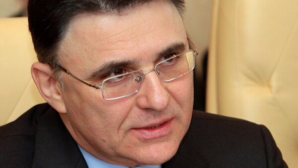 Руководитель Федеральной службы по надзору в сфере связи информационных технологий и массовых коммуникаций Александр Жаров. Архивное фото Руководитель Федеральной службы по надзору в сфере связи информационных технологий и массовых коммуникаций Александр Жаров. Архивное фото