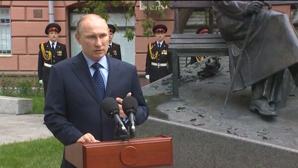 Не одно поколение воспитывалось на добрых книгах Михалкова – Путин Не одно поколение воспитывалось на добрых книгах Михалкова – Путин