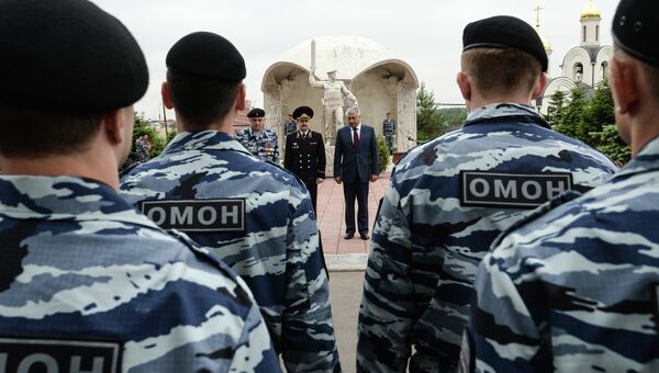 Сотрудники ОМОН. Архивное фото Сотрудники ОМОН. Архивное фото