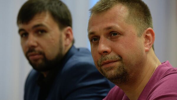 Глава президиума Верховного совета Донецкой Народной Республики Денис Пушилин и премьер-министр ДНР Александр Бородай Глава президиума Верховного совета Донецкой Народной Республики Денис Пушилин и премьер-министр ДНР Александр Бородай