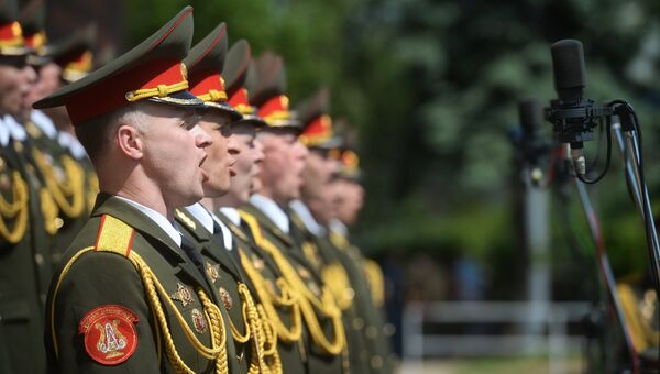 Сводный хор ансамблей песни и пляски Вооруженных сил РФ. Архивное фото Сводный хор ансамблей песни и пляски Вооруженных сил РФ. Архивное фото