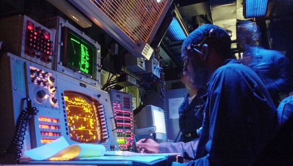 Члены экипажа ракетного крейсера Vella Gulf ВМС США. Архивное фото Члены экипажа ракетного крейсера Vella Gulf ВМС США. Архивное фото