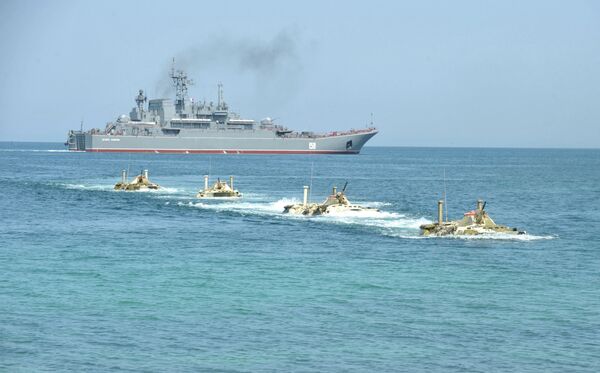 Высадка десанта морской пехоты Черноморского флота РФ Высадка десанта морской пехоты Черноморского флота РФ