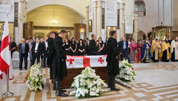 Церемония прощания с бывшим президентом Грузии Эдуардом Шеварднадзе Церемония прощания с бывшим президентом Грузии Эдуардом Шеварднадзе
