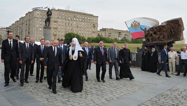 В.Путин принял участие в церемонии открытия памятника Героям Первой мировой войны В.Путин принял участие в церемонии открытия памятника Героям Первой мировой войны