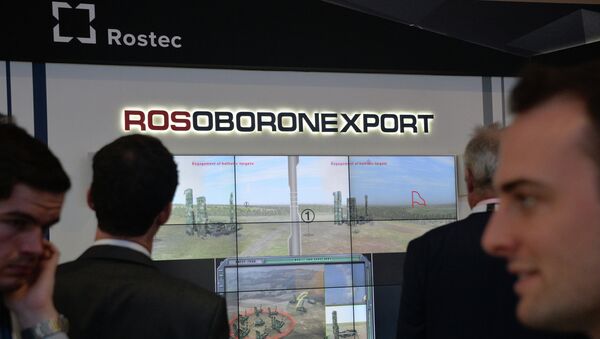 Стенд компании Рособоронэкспорт. Архивное фото Стенд компании Рособоронэкспорт. Архивное фото