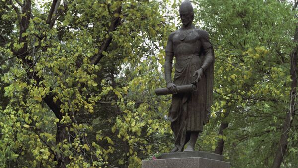 Памятник грузинскому поэту Ш.Руставели Памятник грузинскому поэту Ш.Руставели