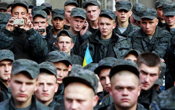 Бойцы Нацгвардии Украины устроили бунт и пошли на Киев Бойцы Нацгвардии Украины устроили бунт и пошли на Киев