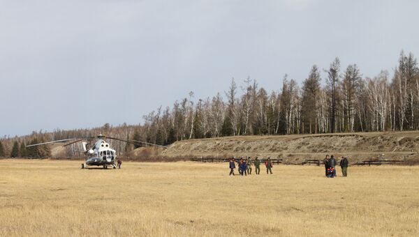 Вертолет МИ-8 МЧС России. Архивное фото Вертолет МИ-8 МЧС России. Архивное фото