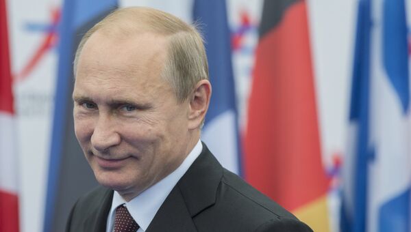 Президент РФ Владимир Путин перед началом заседания саммита форума Азия-Европа Президент РФ Владимир Путин перед началом заседания саммита форума Азия-Европа