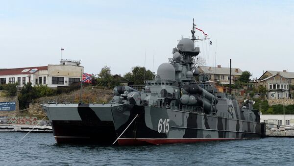 Ракетный корабль Бора на воздушной подушке в Севастопольской бухте. Архивное фото Ракетный корабль Бора на воздушной подушке в Севастопольской бухте. Архивное фото