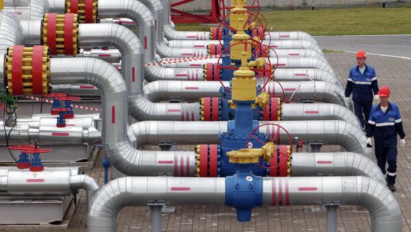 Рабочие на подземном хранилище газа. Архивное фото Рабочие на подземном хранилище газа. Архивное фото
