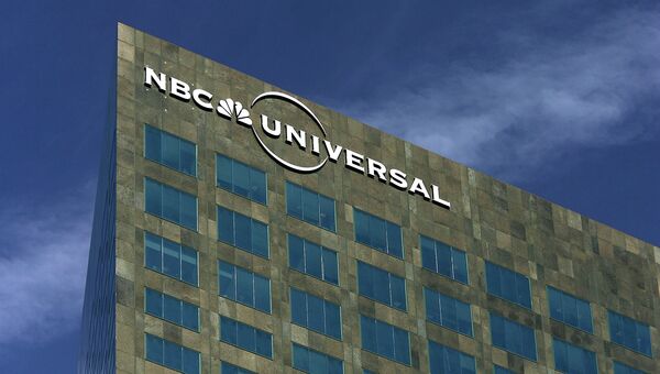 Здание штаб-квартиры NBC Universal в Лос-Анджелесе, США. Архивное фото Здание штаб-квартиры NBC Universal в Лос-Анджелесе, США. Архивное фото