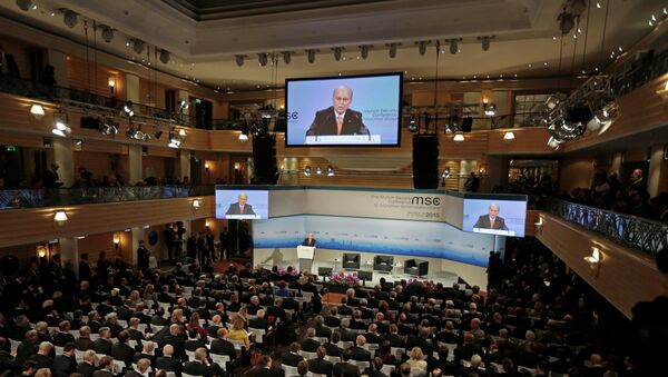 51-я Мюнхенская конференция по безопасности в отеле Bayerischer Hof 51-я Мюнхенская конференция по безопасности в отеле Bayerischer Hof
