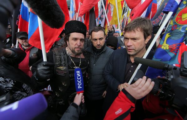 Член инициативной группы общественного движения Антимайдан Александр Залдостанов и председатель парламента Новороссии Олег Царев Член инициативной группы общественного движения Антимайдан Александр Залдостанов и председатель парламента Новороссии Олег Царев