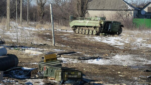 Трофейная украинская военная техника на окраине Дебальцева Трофейная украинская военная техника на окраине Дебальцева