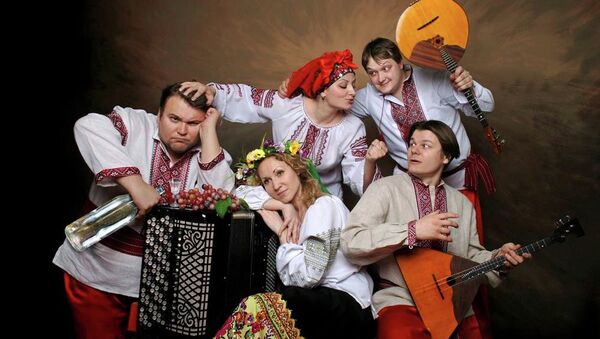 Государственный академический русский народный ансамбль Россия имени Л. Г. Зыкиной. Архивное фото Государственный академический русский народный ансамбль Россия имени Л. Г. Зыкиной. Архивное фото