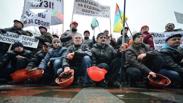 Митинг шахтеров в Киеве. Архивное фото Митинг шахтеров в Киеве. Архивное фото