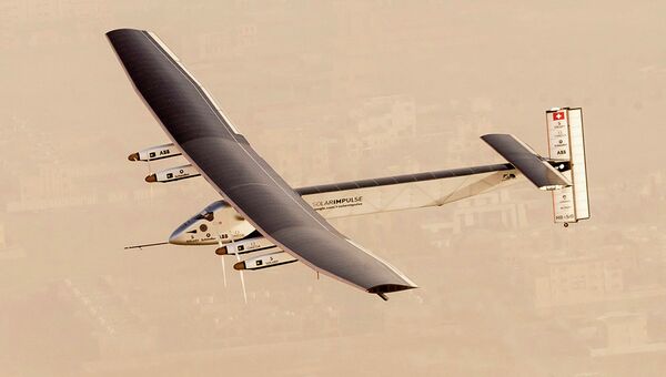 Самолет Solar Impulse 2. Архивное фото Самолет Solar Impulse 2. Архивное фото