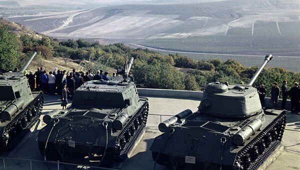Малахов Курган в Севастополе. Архивное фото Малахов Курган в Севастополе. Архивное фото