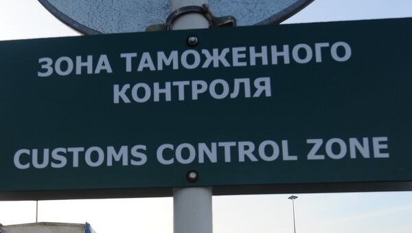 Грузовые автомобили из внеочередной дополнительной колонны МЧС России Грузовые автомобили из внеочередной дополнительной колонны МЧС России