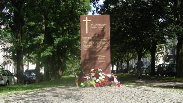 Памятник полякам убитым на Волыни в Гданьске. Архивное фото Памятник полякам убитым на Волыни в Гданьске. Архивное фото