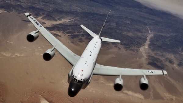 Американский самолет-разведчик RC-135U Американский самолет-разведчик RC-135U