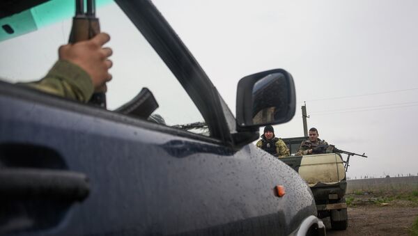 Украинские военные в Донбассе. Архивное фото Украинские военные в Донбассе. Архивное фото