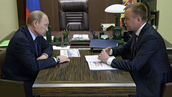 Президент России Владимир Путин провел рабочую встречу с губернатором Иркутской области С. Ерощенко Президент России Владимир Путин провел рабочую встречу с губернатором Иркутской области С. Ерощенко