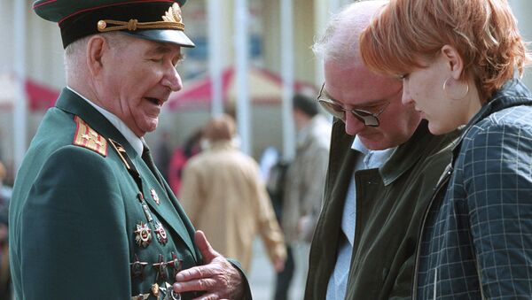 Ветераны Великой Отечественной войны в День Победы. Архивное фото Ветераны Великой Отечественной войны в День Победы. Архивное фото