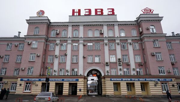 Новочеркасский электровозостроительный завод. Архивное фото Новочеркасский электровозостроительный завод. Архивное фото