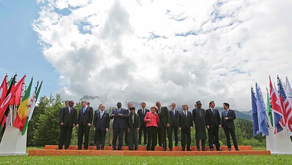 Участники саммита G7 в баварском замке Эльмау на юге Германии Участники саммита G7 в баварском замке Эльмау на юге Германии