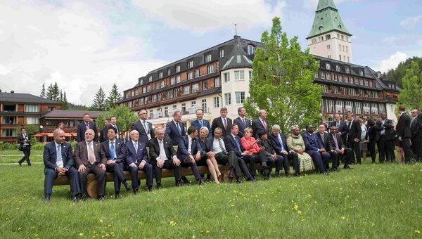 Участники саммита G7 в окрестностях баварского замка Эльмау Участники саммита G7 в окрестностях баварского замка Эльмау