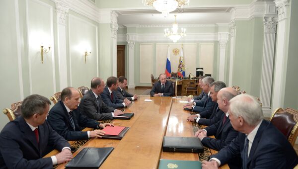 Президент РФ В.Путин провел заседание Совбеза РФ Президент РФ В.Путин провел заседание Совбеза РФ