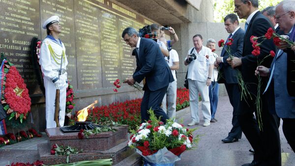 Визит делегации французских депутатов в Севастополь Визит делегации французских депутатов в Севастополь