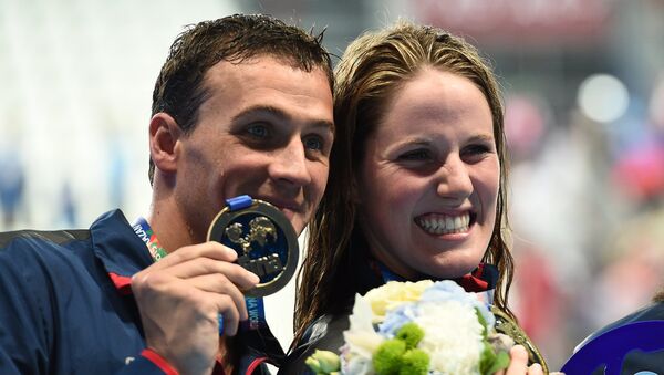 Райан Лохте (США) и Мисси Франклин (США) на церемонии награждения XVI Чемпионата мира по водным видам спорта в Казани Райан Лохте (США) и Мисси Франклин (США) на церемонии награждения XVI Чемпионата мира по водным видам спорта в Казани